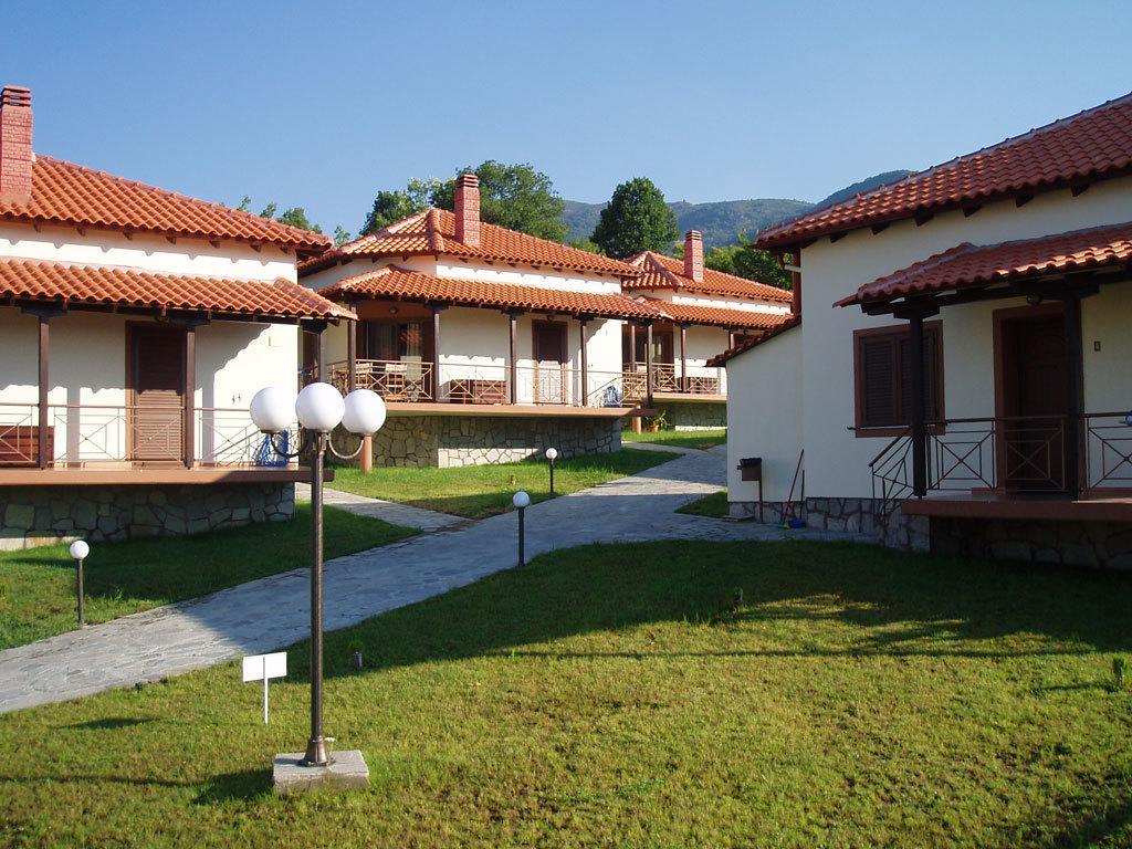 Karyon Apartments Kariófiton Exteriör bild